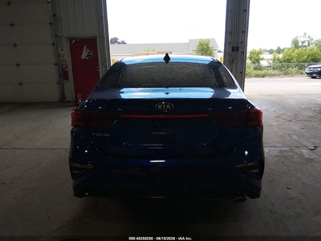 45350250 :رقم المزاد ، 3KPF24AD1LE175141 vin ، 2020 Kia Forte Lxs مزاد بيع