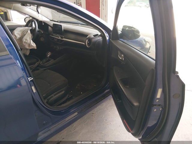 45350250 :رقم المزاد ، 3KPF24AD1LE175141 vin ، 2020 Kia Forte Lxs مزاد بيع