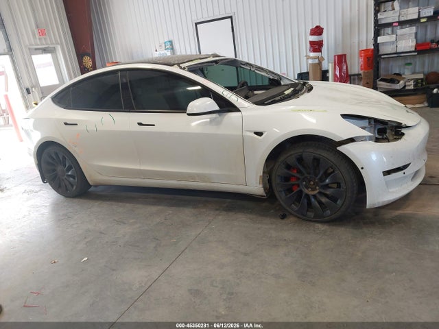 Tesla Model 3 Performance Dual Motor All-wheel Drive 2022 5YJ3E1EC2NF312563 Image 14
