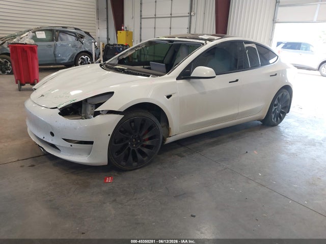 Tesla Model 3 Performance Dual Motor All-wheel Drive 2022 5YJ3E1EC2NF312563 Image 2