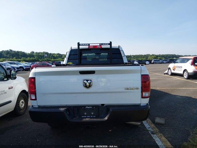 Aukcja sprzedaży 2022 Ram 1500 Classic Tradesman  4x4 5'7 Box, vin: 3C6RR7KT4NG310496, numer aukcji: 45350338