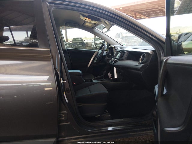 Toyota RAV4 LE 2016 JTMBFREV5GJ088466 Image 5