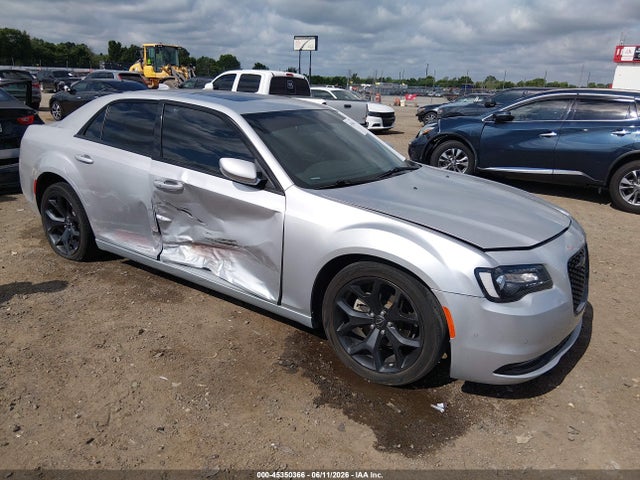 2022 Chrysler 300 S მანქანა იყიდება აუქციონზე, vin: 2C3CCABG5NH167546, აუქციონის ნომერი: 45350366