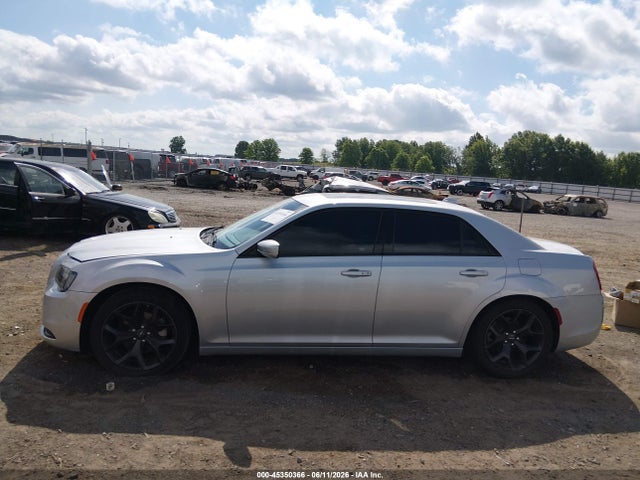 Продаж на аукціоні авто 2022 Chrysler 300 S, vin: 2C3CCABG5NH167546, номер лоту: 45350366