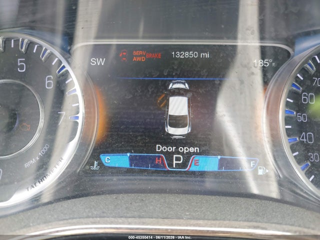 45350414 :رقم المزاد ، 1C3CCCEG2GN135767 vin ، 2016 Chrysler 200 C مزاد بيع