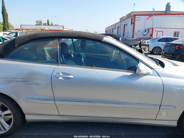45350436 :رقم المزاد ، WDBTK56G57F208681 vin ، 2007 Mercedes-benz Clk 350 مزاد بيع