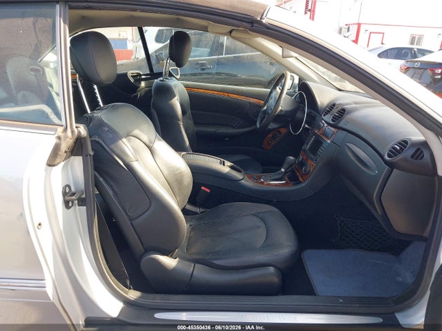 45350436 :رقم المزاد ، WDBTK56G57F208681 vin ، 2007 Mercedes-benz Clk 350 مزاد بيع
