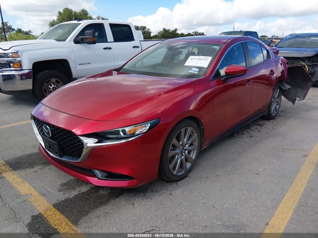 Mazda Mazda3 Preferred Package 2020 3MZBPBDM3LM132827 Image 2