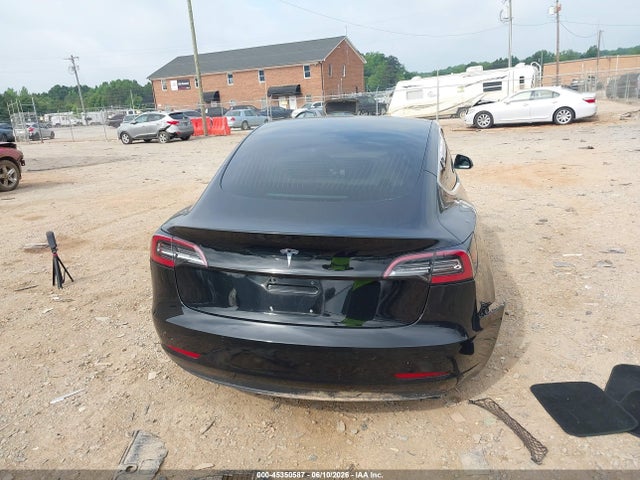45350587 :رقم المزاد ، 5YJ3E1EB8JF078706 vin ، 2018 Tesla Model 3 Long Range/performance مزاد بيع