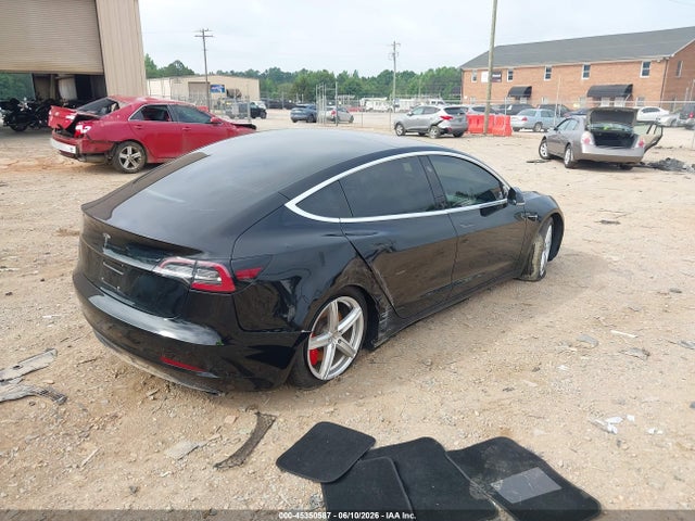 45350587 :رقم المزاد ، 5YJ3E1EB8JF078706 vin ، 2018 Tesla Model 3 Long Range/performance مزاد بيع