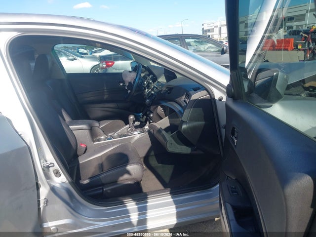 45350595 :رقم المزاد ، 19VDE1F73DE013411 vin ، 2013 Acura Ilx 2.0l مزاد بيع