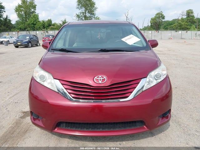 Продажа на аукционе авто 2017 Toyota Sienna Le 8 Passenger, vin: 5TDKZ3DC9HS876692, номер лота: 45350670