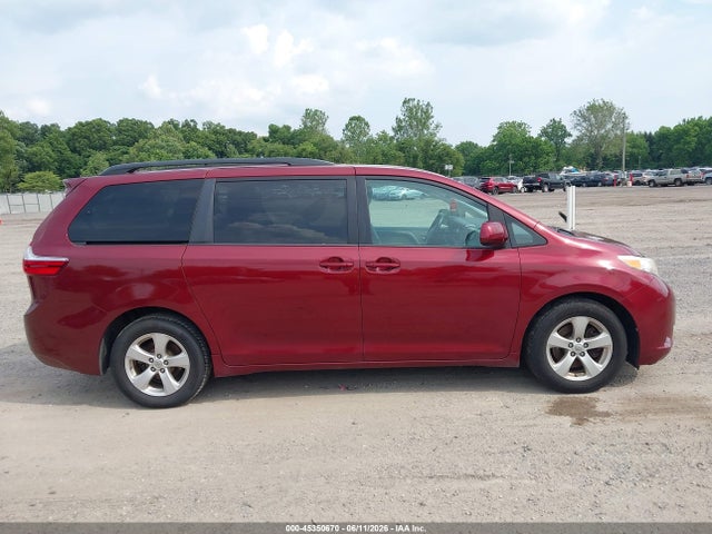 Продажа на аукционе авто 2017 Toyota Sienna Le 8 Passenger, vin: 5TDKZ3DC9HS876692, номер лота: 45350670