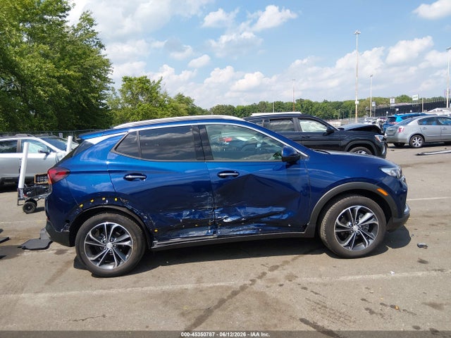 45350787 :رقم المزاد ، KL4MMGSL6PB072125 vin ، 2023 Buick Encore Gx Essence Awd مزاد بيع