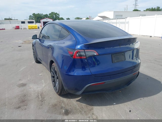 7SAYGDEF9NF441995 Tesla Model Y Performance Dual Motor All-wheel Drive