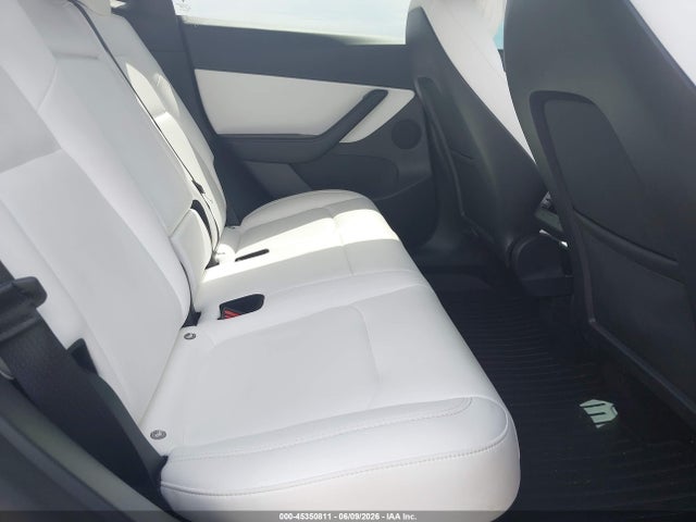 7SAYGDEF9NF441995 Tesla Model Y Performance Dual Motor All-wheel Drive