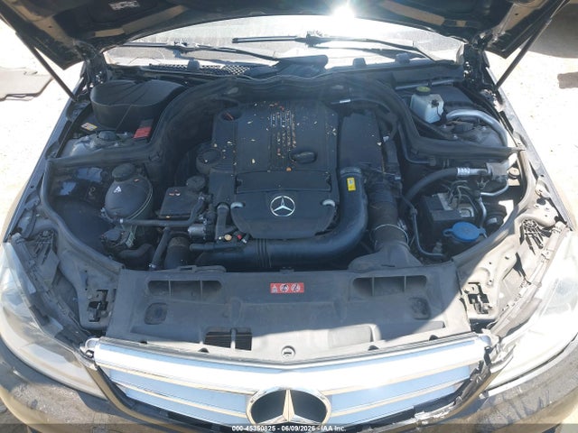 Aukcja sprzedaży 2013 Mercedes-benz C 250 Sport, vin: WDDGF4HB5DR271721, numer aukcji: 45350825