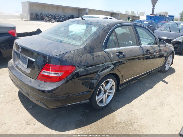 Aukcja sprzedaży 2013 Mercedes-benz C 250 Sport, vin: WDDGF4HB5DR271721, numer aukcji: 45350825