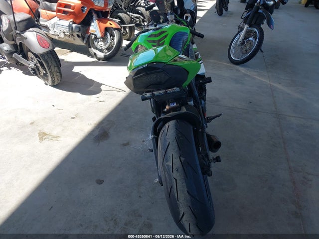 45350841 :رقم المزاد ، JKAZXCE128A001172 vin ، 2008 Kawasaki Zx1000 E مزاد بيع