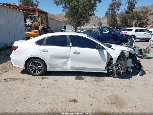 Продажа на аукционе авто 2024 Kia Forte Lxs, vin: 3KPF24AD0RE779529, номер лота: 45350864