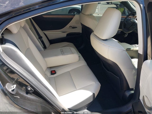 Lexus ES 300H 2024 58ADA1C10RU042316 Image 8
