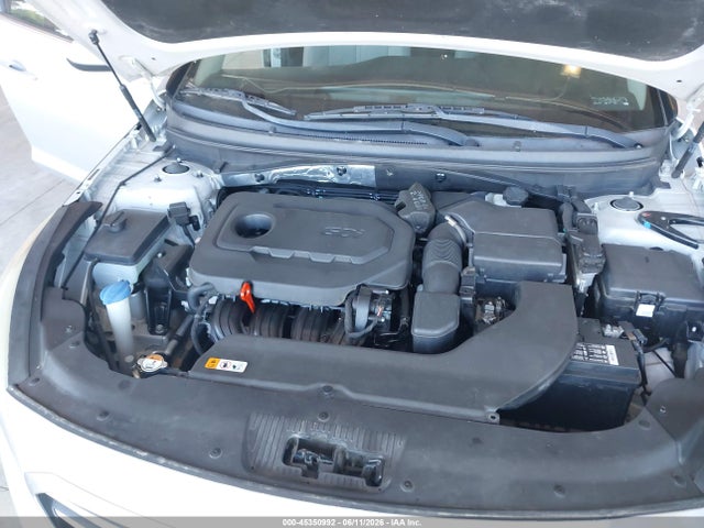 5NPE24AF2FH187926 Hyundai SONATA SE