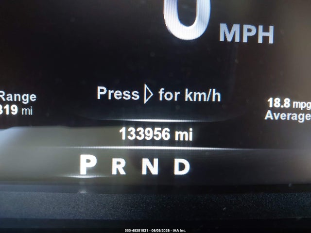 1C6RR7NM5JS352392 RAM 1500 Laramie 4x4 5&#039;7 Box