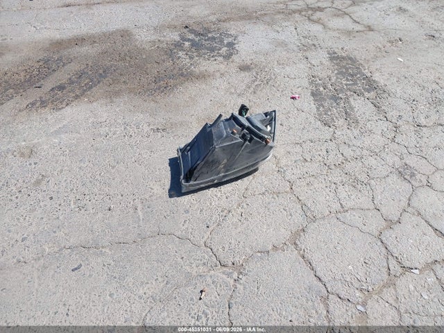 1C6RR7NM5JS352392 RAM 1500 Laramie 4x4 5&#039;7 Box