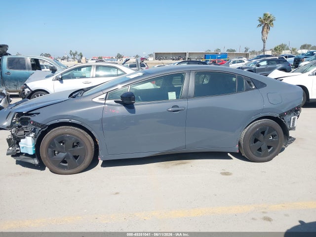 Toyota Prius Le 2025 JTDACAAU4S3056494 Image 15
