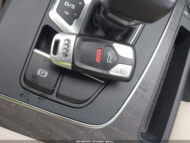 Продаж на аукціоні авто 2018 Audi Q5 2.0t Premium/2.0t Tech Premium, vin: WA1ANAFY1J2177858, номер лоту: 45351076