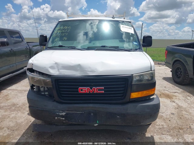 GMC Savana 2500 Work Van 2018 1GTW7AFP6J1257787 Image 13