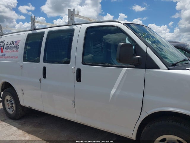 GMC Savana 2500 Work Van 2018 1GTW7AFP6J1257787 Image 14