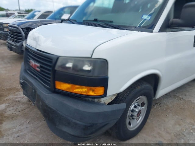 GMC Savana 2500 Work Van 2018 1GTW7AFP6J1257787 Image 19