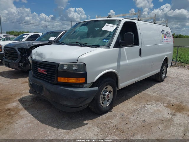 GMC Savana 2500 Work Van 2018 1GTW7AFP6J1257787 Image 2