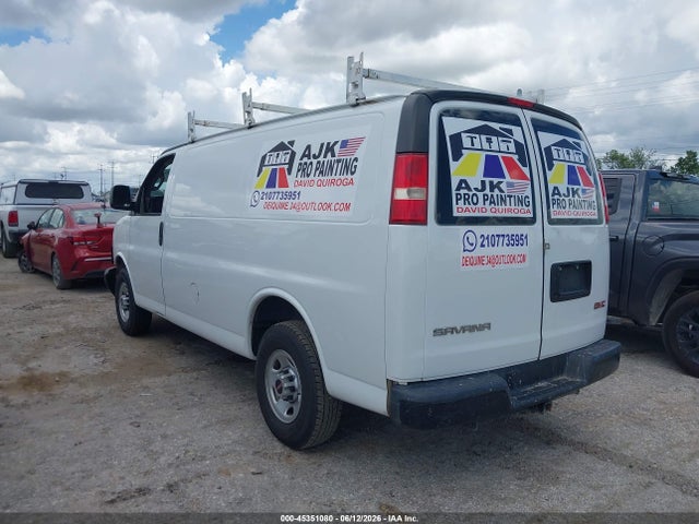 GMC Savana 2500 Work Van 2018 1GTW7AFP6J1257787 Image 3
