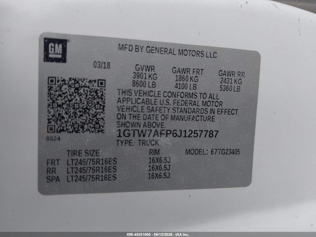GMC Savana 2500 Work Van 2018 1GTW7AFP6J1257787 Image 9