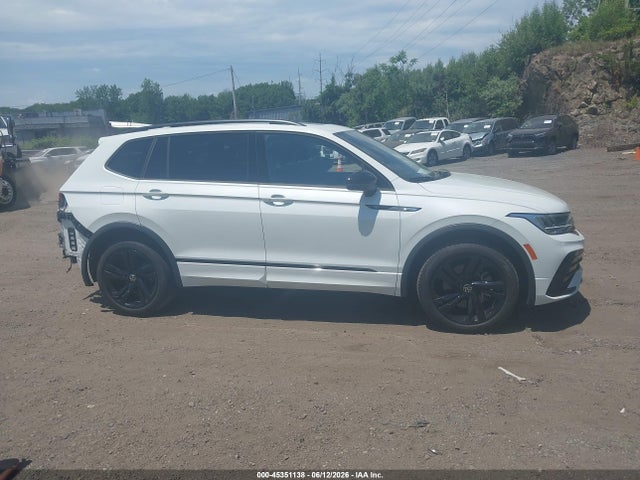 2024 Volkswagen Tiguan 2.0t Se R-line Black მანქანა იყიდება აუქციონზე, vin: 3VV8B7AX8RM097204, აუქციონის ნომერი: 45351138