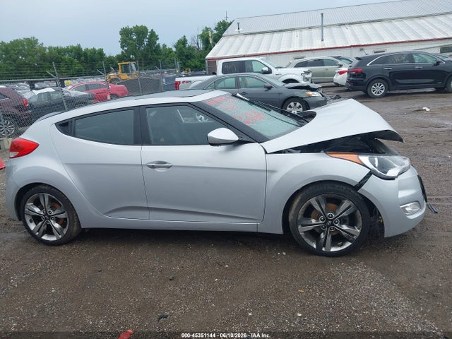 Hyundai Veloster Value Edition 2017 KMHTC6AD3HU317800 Image 13