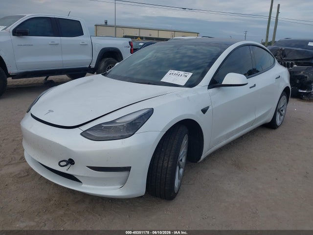 Tesla Model 3 Rear-wheel Drive 2023 5YJ3E1EA3PF472971 Image 2