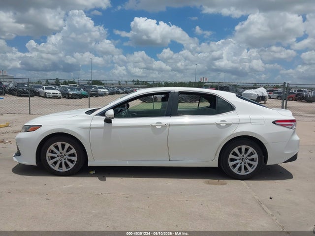 Продаж на аукціоні авто 2018 Toyota Camry Le, vin: JTNB11HK9J3029820, номер лоту: 45351234