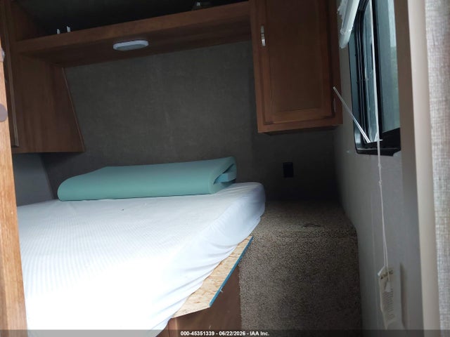 Keystone Springdale 270le 2017 4YDT27028H3105412 Image 5