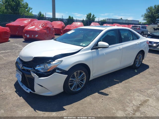 Toyota CAMRY SE 2017 4T1BF1FK7HU380136 Image 2