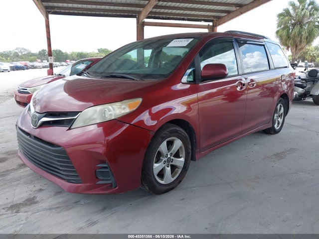 Продажа на аукционе авто 2018 Toyota Sienna Le 8 Passenger, vin: 5TDKZ3DC0JS906717, номер лота: 45351358