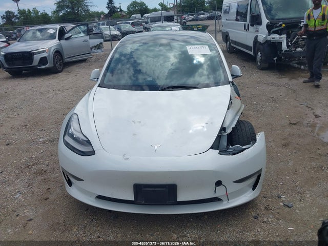 45351373 :رقم المزاد ، 5YJ3E1EB8KF511538 vin ، 2019 Tesla Model 3 Long Range/performance مزاد بيع