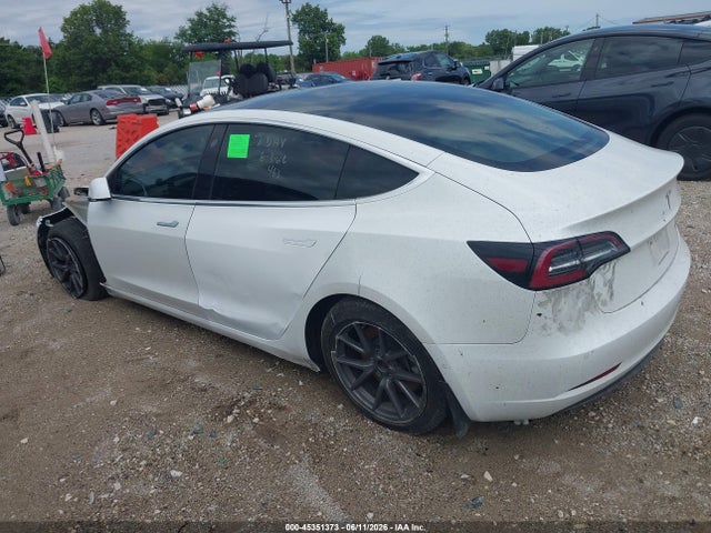 45351373 :رقم المزاد ، 5YJ3E1EB8KF511538 vin ، 2019 Tesla Model 3 Long Range/performance مزاد بيع