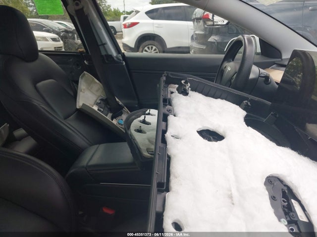 45351373 :رقم المزاد ، 5YJ3E1EB8KF511538 vin ، 2019 Tesla Model 3 Long Range/performance مزاد بيع