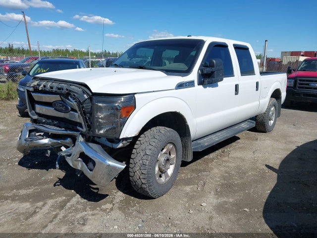 Ford F-250 Xlt 2015 1FT7W2B67FEB17628 Image 2