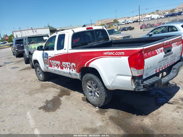 2017 Toyota Tacoma Sr5 V6 მანქანა იყიდება აუქციონზე, vin: 5TFSZ5AN0HX075113, აუქციონის ნომერი: 45351402