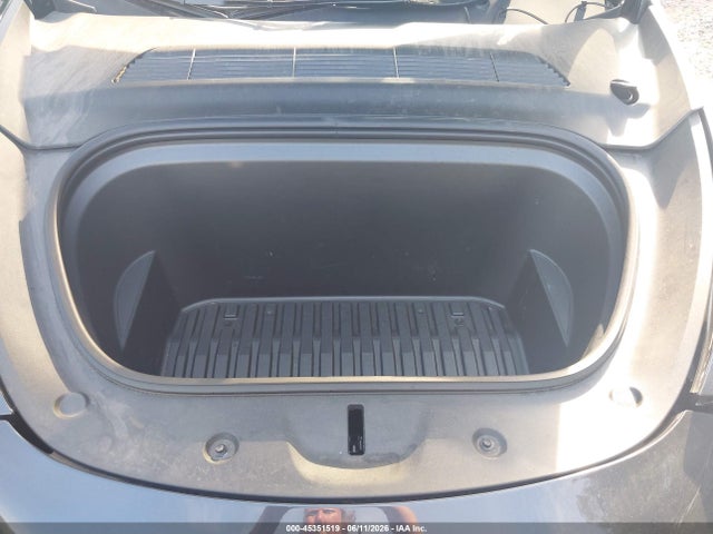 Продаж на аукціоні авто 2025 Tesla Model Y Long Range Dual Motor Rear-wheel Drive, vin: 7SAYGDED6SF269807, номер лоту: 45351519