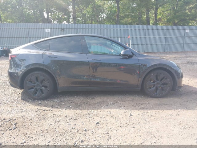 Продаж на аукціоні авто 2025 Tesla Model Y Long Range Dual Motor Rear-wheel Drive, vin: 7SAYGDED6SF269807, номер лоту: 45351519